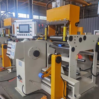 冷熱溶接 トランスフォーマー フィルム巻き機 5.5kW 電力と精密巻きのための2つのデコイル